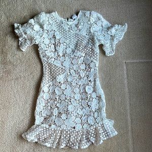 Brand: Selfie Leslie  Color: White   Size: XS